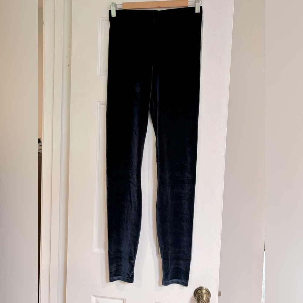 Fabletics high rise velour full length leggings in navy size M